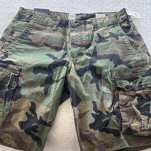 GAP Green Camouflage Cargo Shorts